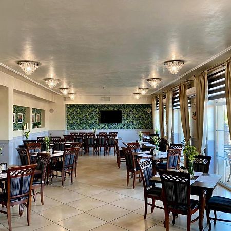 Hotel Stara Gorzelnia Licheń エクステリア 写真