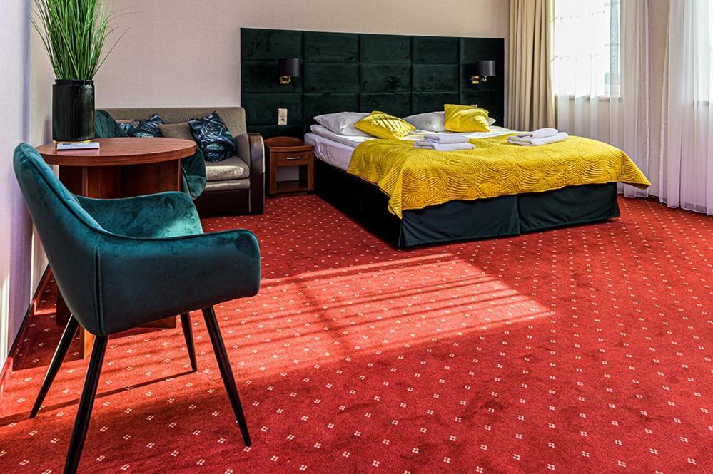 Hotel Stara Gorzelnia Licheń エクステリア 写真