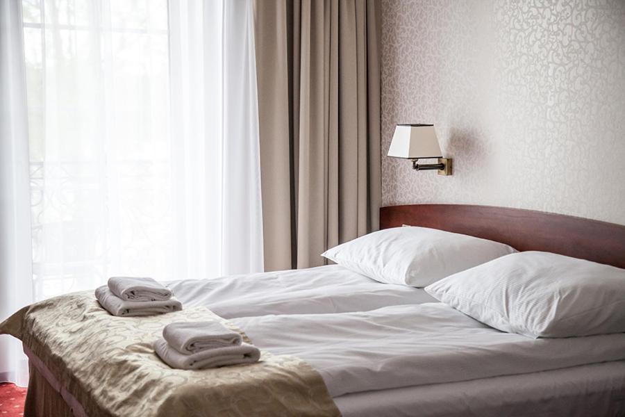 Hotel Stara Gorzelnia Licheń エクステリア 写真