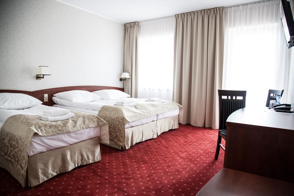 Hotel Stara Gorzelnia Licheń 部屋 写真