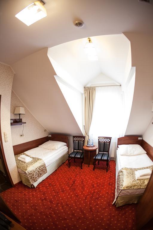 Hotel Stara Gorzelnia Licheń 部屋 写真