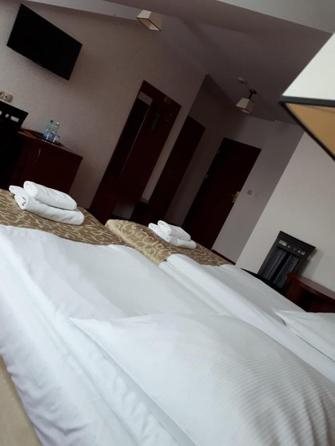 Hotel Stara Gorzelnia Licheń エクステリア 写真